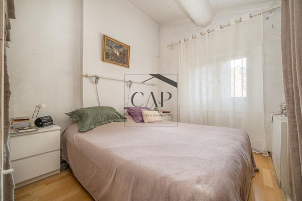 Marseille (13006) Ensemble atypique de 176 m² Carrez avec cour intérieure – maison, studio et atelier – 13006