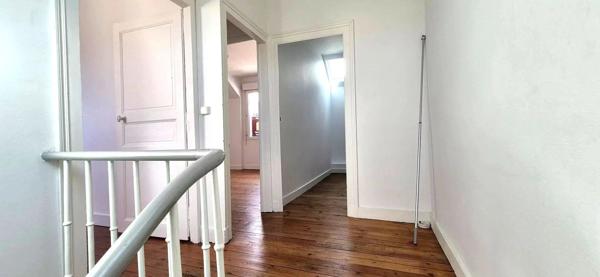 Vente                                                      Maison
                        
                     5 pièces                      83 m2                     à Le Mans