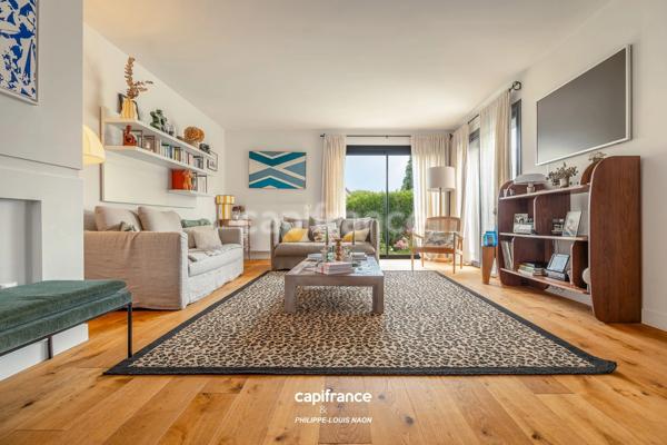 SUPERBE MAISON CONTEMPORAINE À 5 MINUTES DE LA RÉPUBLIQUE