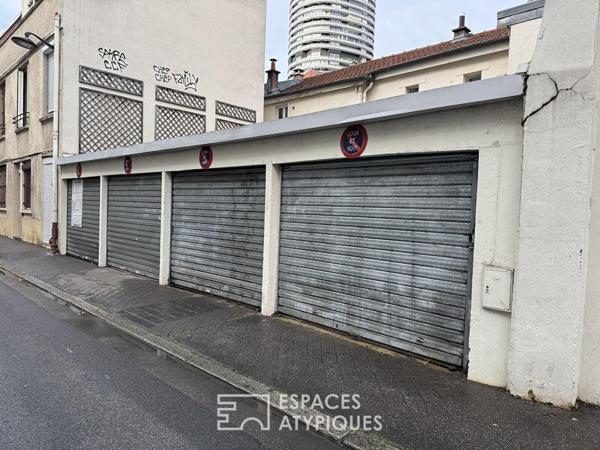 Maison à Bâtir avec permis purgé proche Ligne 14 et Petite Ceinture