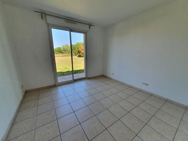 Maison Ecommoy 98 m² - 3 chambres- Jardin et garage