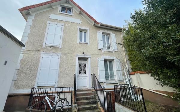 Immeuble à vendre    18 pièces • 191,53 m2 Saint-Maur-des-Fossés
