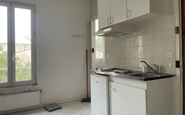 Immeuble à vendre    18 pièces • 191,53 m2 Saint-Maur-des-Fossés