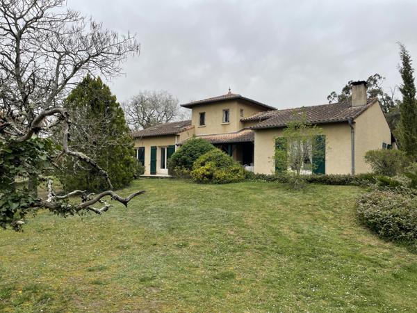 Castelmaurou (31180) Villa de 195m2, T5 + bureau, sous-sol complet, jardin de 5000m2