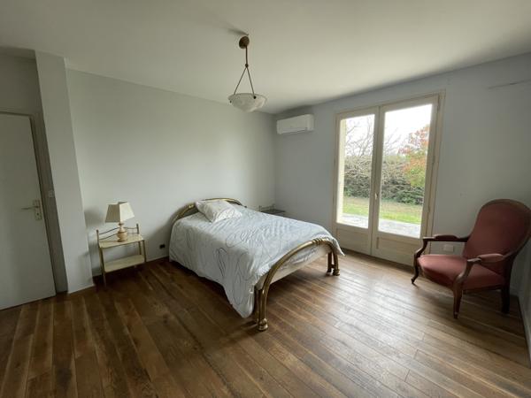 Castelmaurou (31180) Villa de 195m2, T5 + bureau, sous-sol complet, jardin de 5000m2