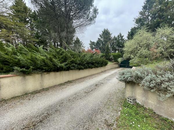 Castelmaurou (31180) Villa de 195m2, T5 + bureau, sous-sol complet, jardin de 5000m2