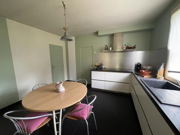 Castelmaurou (31180) Villa de 195m2, T5 + bureau, sous-sol complet, jardin de 5000m2