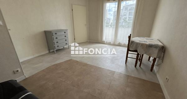 Location Studio meublé 28.02 m² - Bonneuil-sur-marne 94380