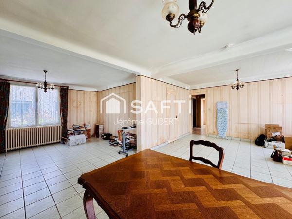 MAISON CENTRE-VILLE BRESSUIRE 127 M2