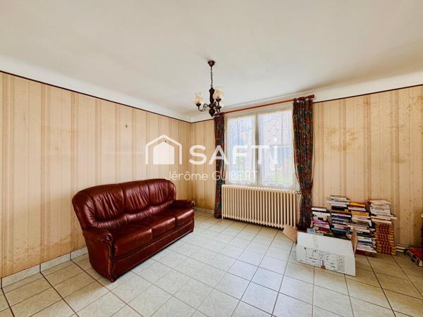 MAISON CENTRE-VILLE BRESSUIRE 127 M2