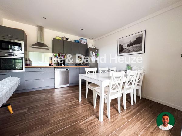 Maison
         4 pièces
        - 90 m² 535 000 € *
