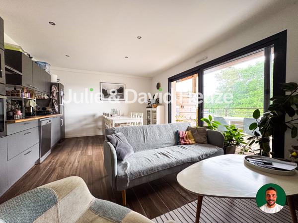 Maison
         4 pièces
        - 90 m² 535 000 € *