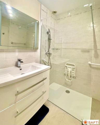 Hyper centre, sécurisé, idéal séniors, étudiants.