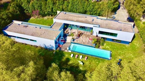 Villa d'exception de 286 m² à Bièvres par Studio KO architectes. Luxe, lumière et nature en parfaite harmonie