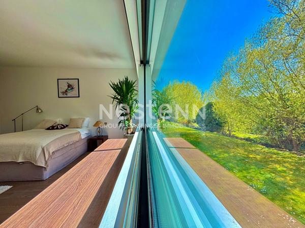 Villa d'exception de 286 m² à Bièvres par Studio KO architectes. Luxe, lumière et nature en parfaite harmonie