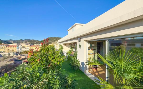 Appartement à vendre    3 pièces • 113 m2 Nice