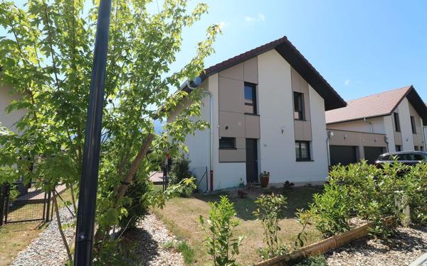 Maison à vendre    5 pièces • 102,39 m2 La Roche-sur-Foron