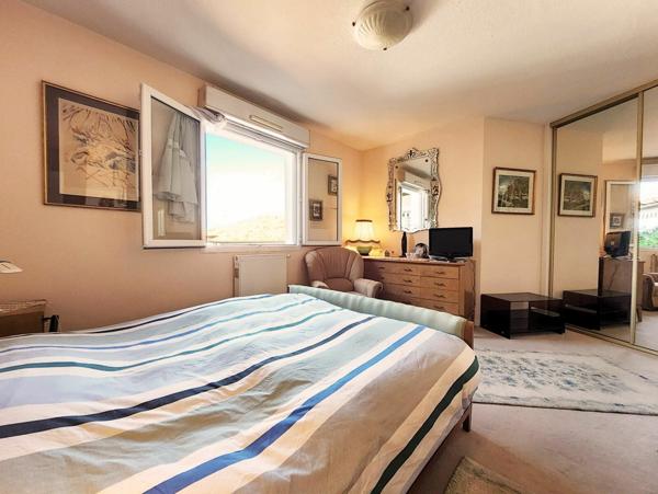 Appartement à vendre    4 pièces • 117,86 m2 Bayonne