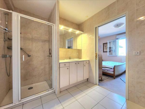 Appartement à vendre    4 pièces • 117,86 m2 Bayonne