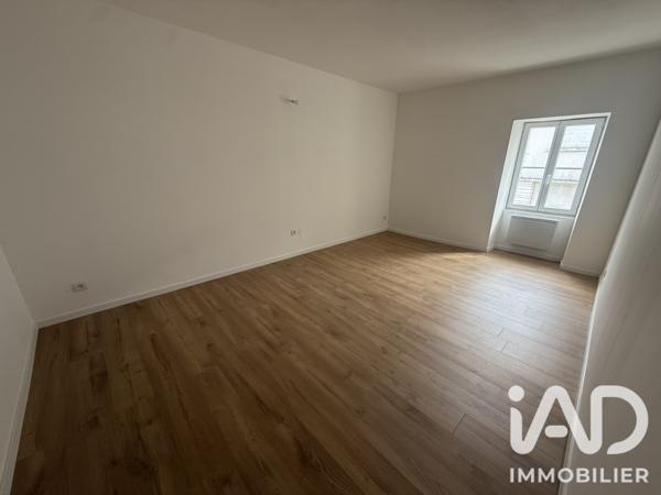 Maison à vendre 5 pièces 122 m² Saint-Aubin-le-Cloud