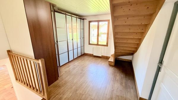 Maison à louer |  Couze-et-St-Front |  3 pièces | 124 m²