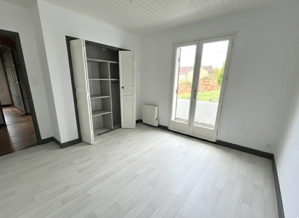 Maison à louer |  Couze-et-St-Front |  3 pièces | 124 m²