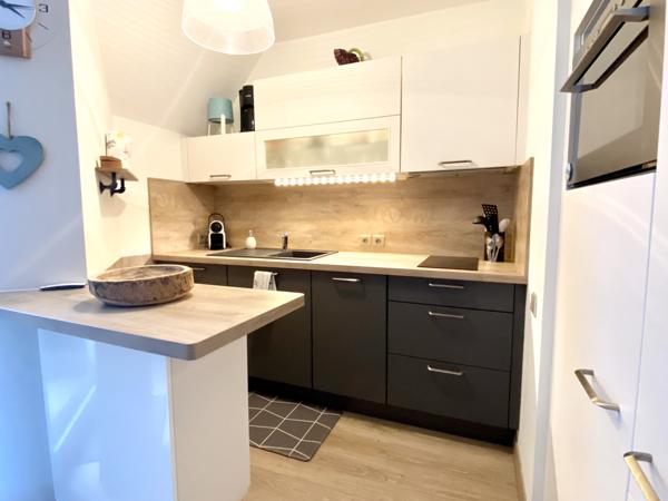 Port Guillaume - Bel appartement 2 pièces cabine en excellent état