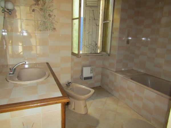 Belle bâtisse en pierres, 3 chambres, Salignac