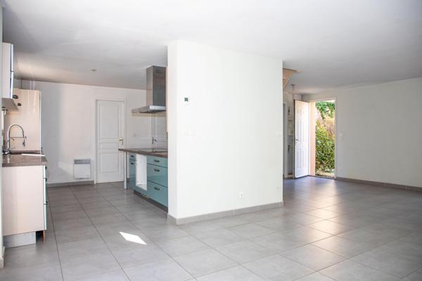 Belle maison 104 m2 - 4 chambres - Garage - DPE "D"