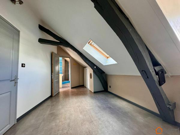 Maison de ville, 5 chambres sans travaux !