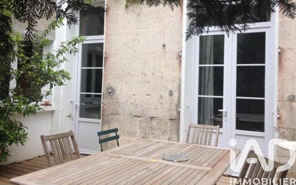 Maison à vendre 6 pièces 208 m² Angoulême