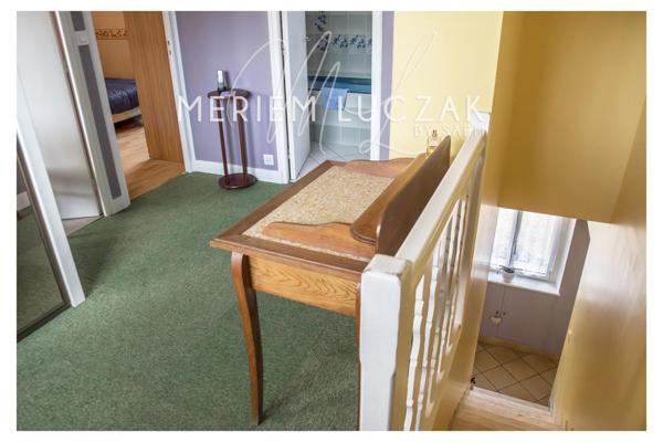 ? Ancienne bâtisse pleine de charme – 155 m² – Grand terrain