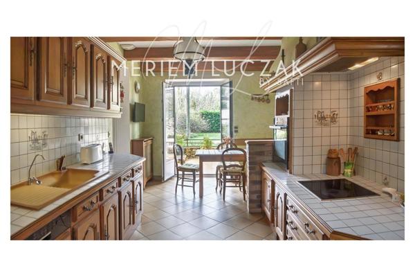 ? Ancienne bâtisse pleine de charme – 155 m² – Grand terrain