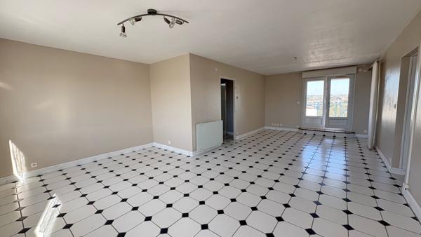 Appartement T5 avec terrasse et garage