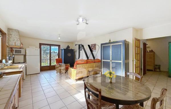 Appartement 3 pièces   80 m2 avec terrasse et garage