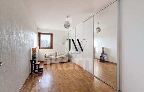 Appartement 3 pièces   80 m2 avec terrasse et garage