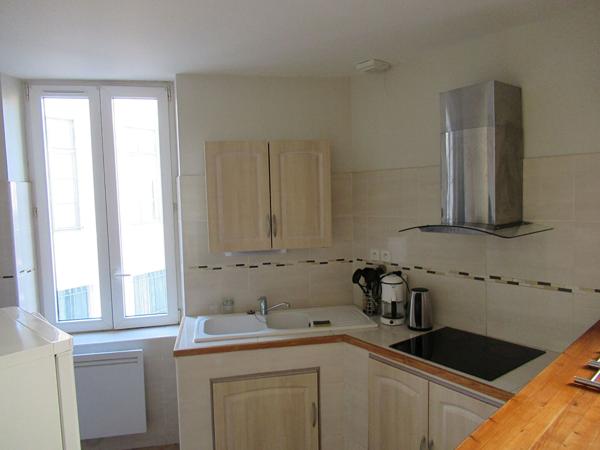 11100 NARBONNE SECTEUR HALLES: SPACIEUX APPARTEMENT T2