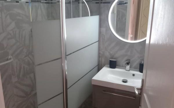 Appartement à vendre    2 pièces • 43,37 m2 Romans-sur-Isère