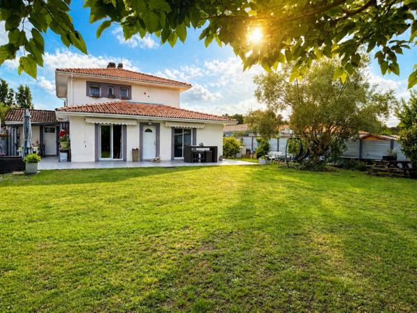 Maison familiale lumineuse – 4 pièces – 100 m² – Terrain 682 m²