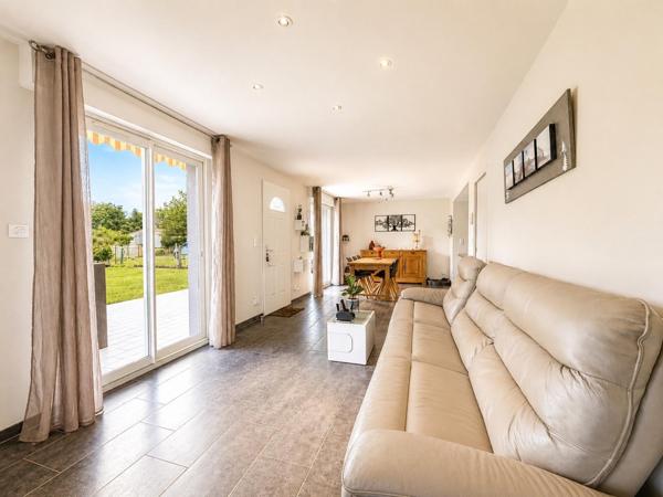 Maison familiale lumineuse – 4 pièces – 100 m² – Terrain 682 m²