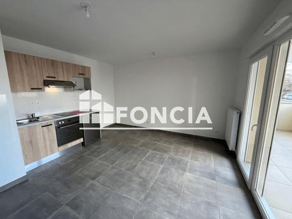 Location Appartement 2 pièces 36.49 m² - 246 AVENUE DE LA REPUBLIQUE - RESIDENCE URBANIA Villefontaine 38090