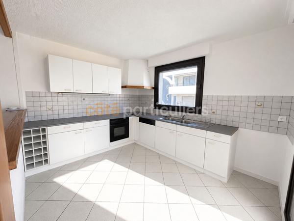 Vente
                Appartement116,31 m² - 4 Pièces -
                    SAINT JEAN DE MONTS (85160)
