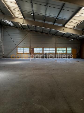 Location
                Entrepôt / Local industriel400 m² - CHOLET (49300)