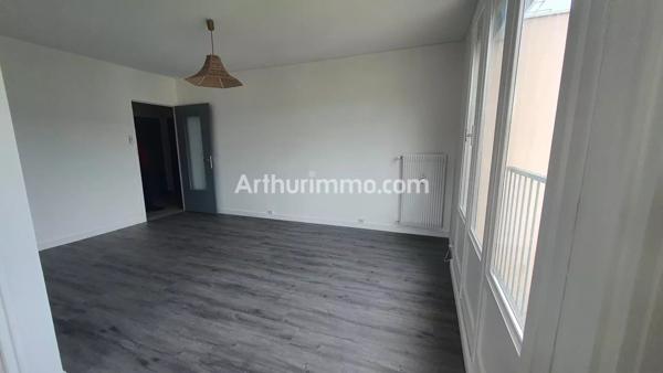 Location Appartement 3 pièces 71 m2 à Lons-le-Saunier