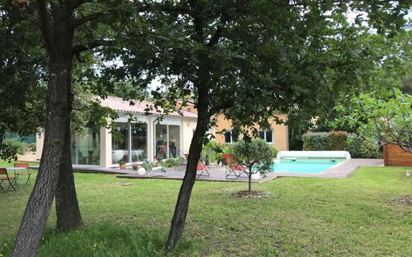 Maison à vendre    4 pièces • 147 m2 Mollans-sur-Ouvèze