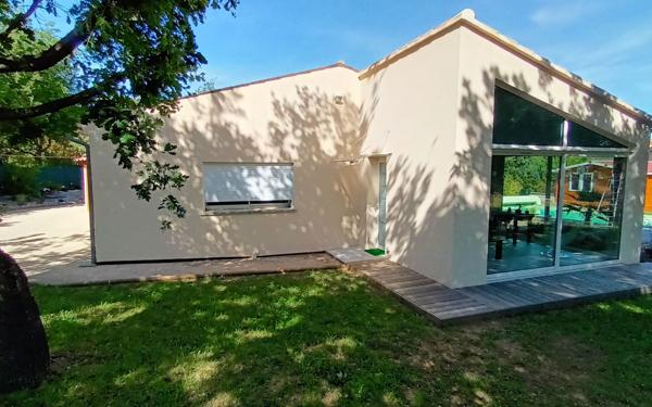 Maison à vendre    4 pièces • 147 m2 Mollans-sur-Ouvèze