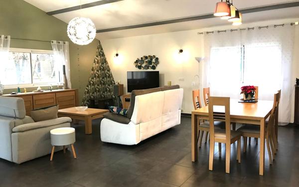 Maison à vendre    4 pièces • 147 m2 Mollans-sur-Ouvèze