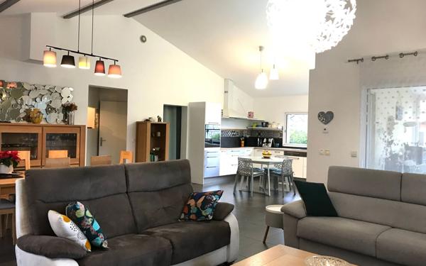 Maison à vendre    4 pièces • 147 m2 Mollans-sur-Ouvèze