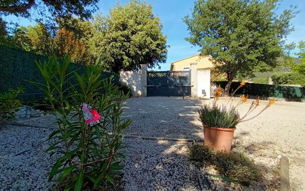 Maison à vendre    4 pièces • 147 m2 Mollans-sur-Ouvèze