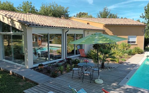 Maison à vendre    4 pièces • 147 m2 Mollans-sur-Ouvèze